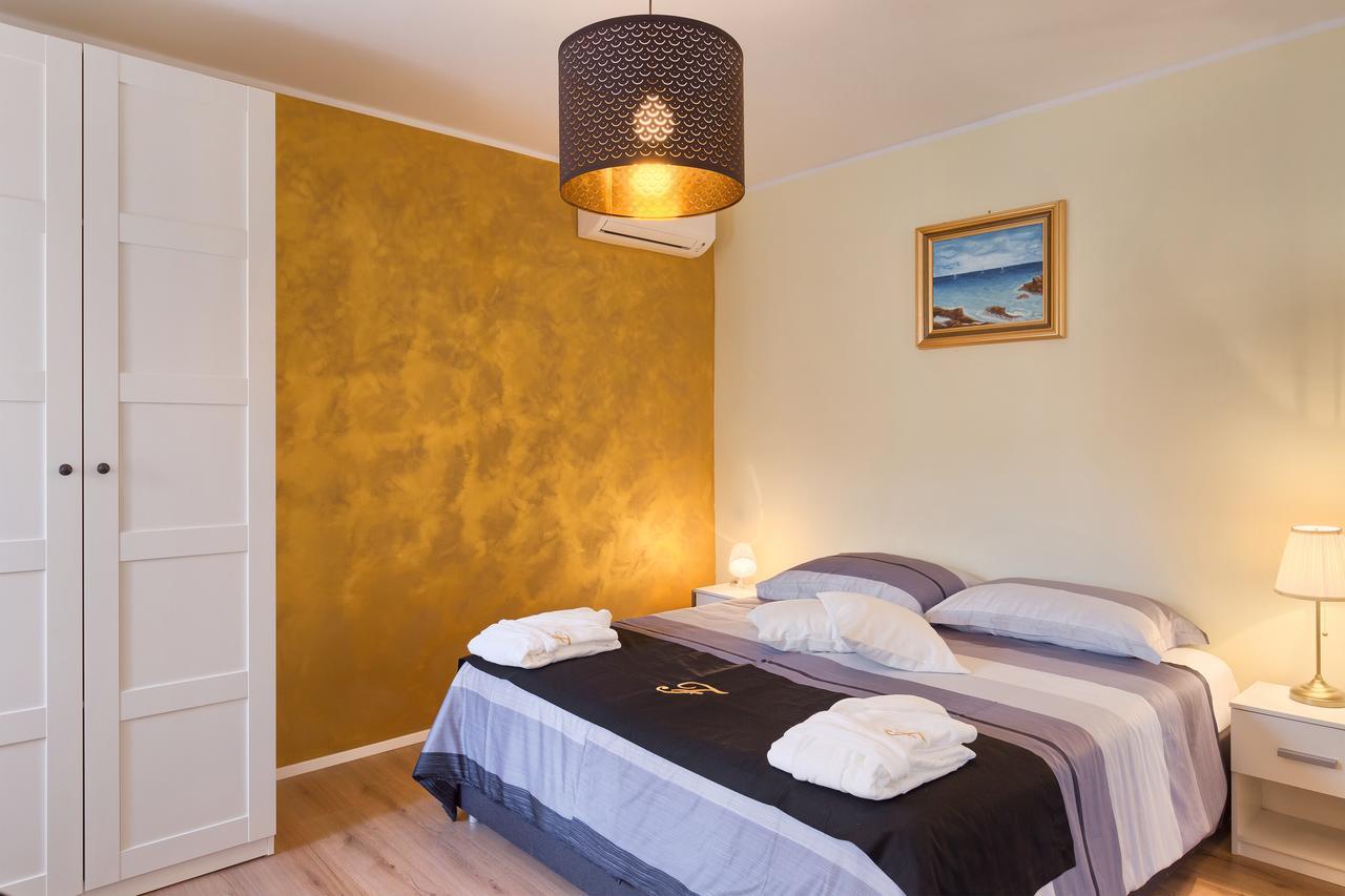 Luxury Apartment Fabris Rovinj Exterior photo